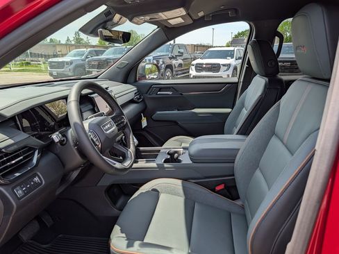 New 2026 GMC Acadia AT4 w/ Luxury Package AWD/4WD image 40