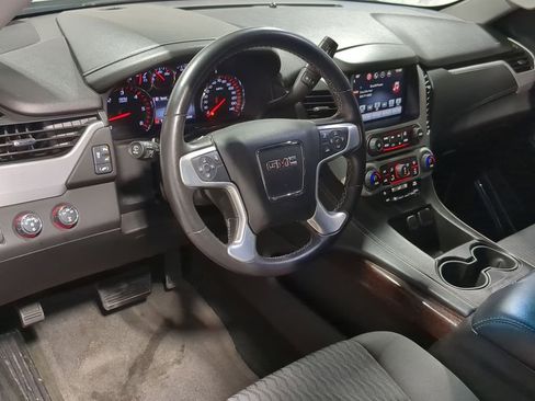 Used 2016 GMC Yukon SLE w/ Convenience Package image 12