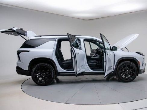 New 2026 Chevrolet Traverse RS FWD image 13
