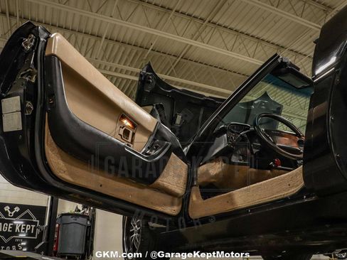 Used 1992 Chevrolet Corvette Convertible image 90