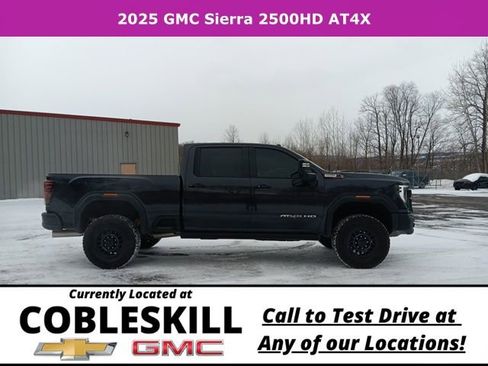 Used 2025 GMC Sierra 2500 AT4X w/ AT4X AEV Edition image 2