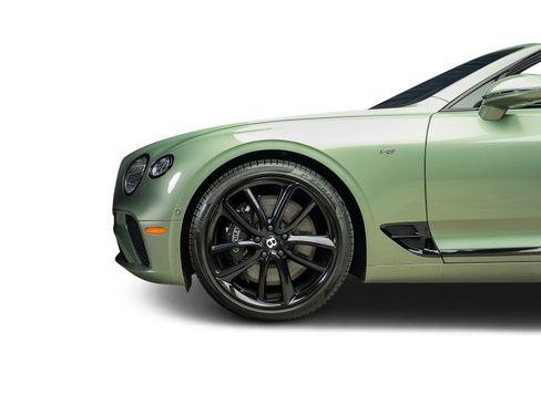 Used 2021 Bentley Continental GT AWD/4WD image 24