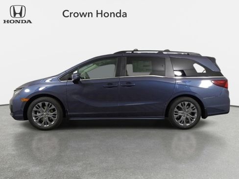 New 2026 Honda Odyssey Touring image 2