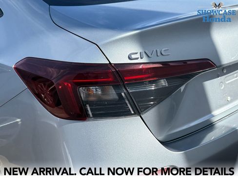 Used 2025 Honda Civic Sport image 10