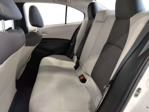 Used 2020 Toyota Corolla LE image 28