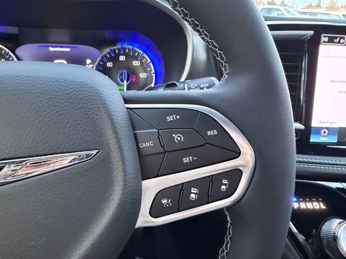 New 2026 Chrysler Pacifica Select image 39