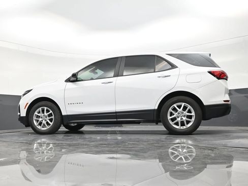 Used 2024 Chevrolet Equinox LS FWD image 21