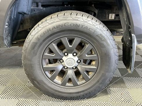 Used 2020 Toyota Tacoma SR5 image 27