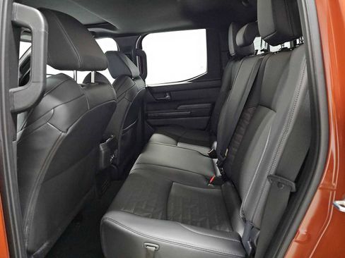 Used 2025 Toyota Tacoma TRD Off-Road w/ TRD Off Road Premium Package image 6