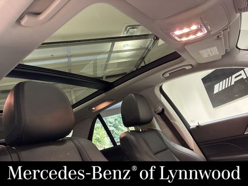 Used 2020 Mercedes-Benz GLE 450 4MATIC image 34