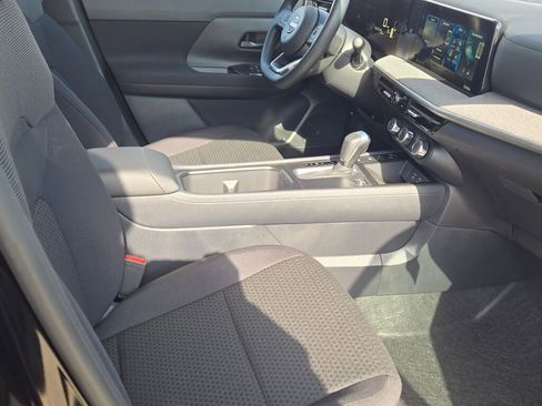 New 2026 Nissan Kicks S image 6