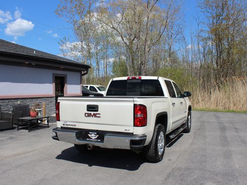 Used 2015 GMC Sierra 1500 SLT w/ SLT Preferred Package AWD/4WD image 5