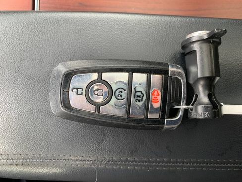 Used 2022 Lincoln Navigator L Reserve AWD/4WD image 31