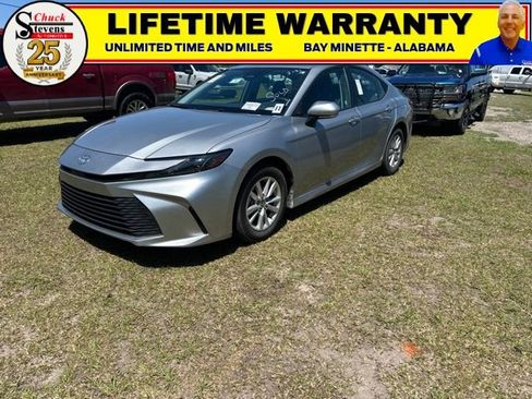 Used 2025 Toyota Camry LE FWD image 1