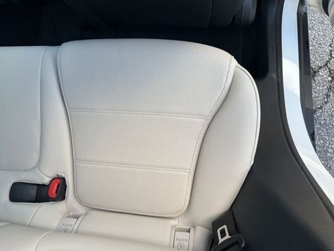 New 2026 Mercedes-Benz GLC 300 4MATIC image 32