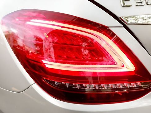 Used 2021 Mercedes-Benz C 300 Sedan w/ Premium Package image 26