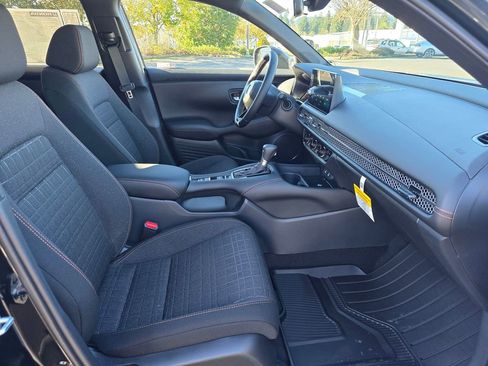 New 2026 Honda HR-V Sport image 5