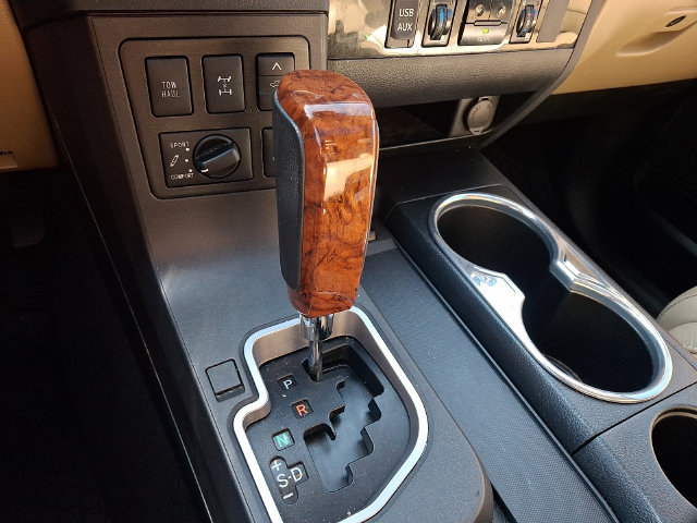 Used 2018 Toyota Sequoia Platinum AWD/4WD image 15
