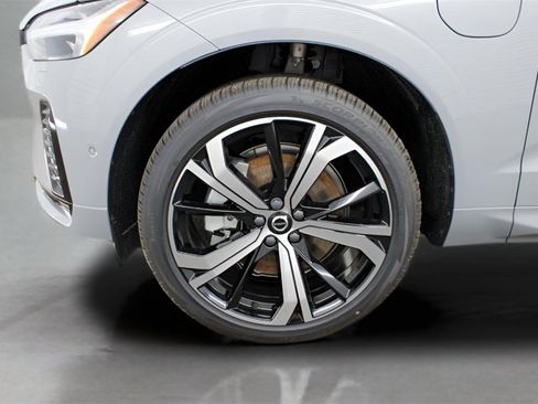 New 2025 Volvo XC60 T8 Ultra w/ Protection Package Premier image 34