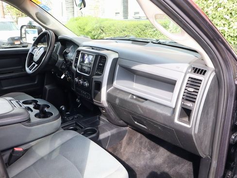 Used 2015 RAM 3500 Tradesman w/ Chrome Appearance Group image 36