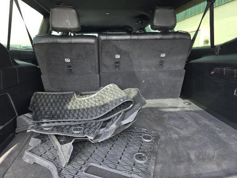 Used 2023 Jeep Wagoneer L 4WD image 13