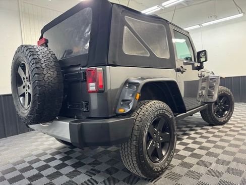 Used 2017 Jeep Wrangler Sport image 4