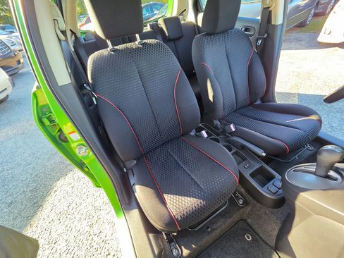 Used 2011 MAZDA MAZDA2 Touring image 20