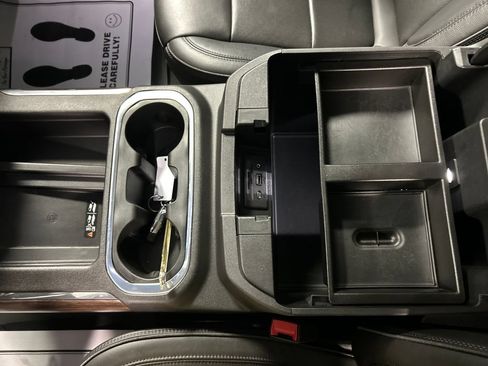 Used 2020 Chevrolet Silverado 1500 High Country AWD/4WD image 19
