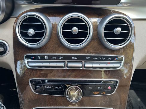Used 2017 Mercedes-Benz C 300 Sedan image 18
