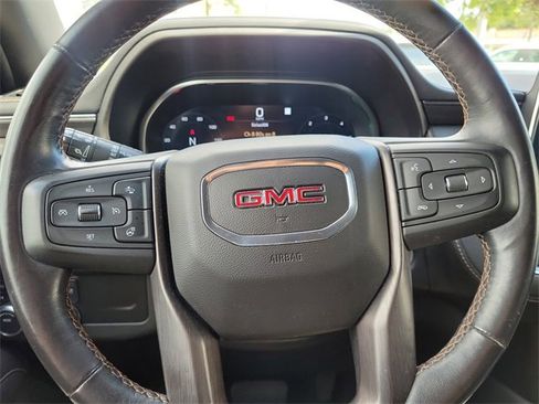 Used 2022 GMC Yukon AT4 w/ Technology Package image 18