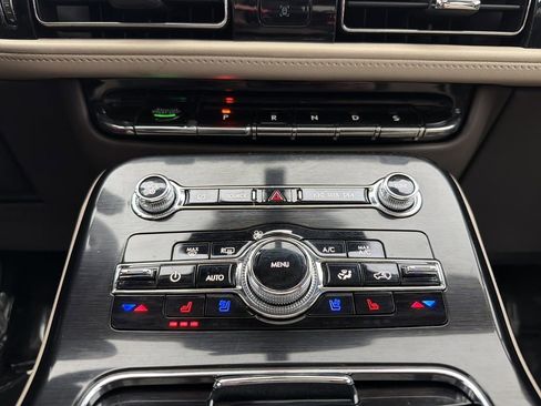 Certified 2022 Lincoln Nautilus Reserve w/ Equipment Group 201A image 27