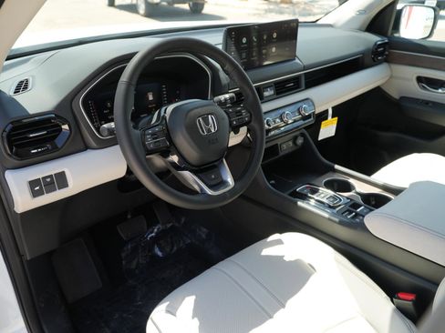 New 2026 Honda Pilot Elite image 15