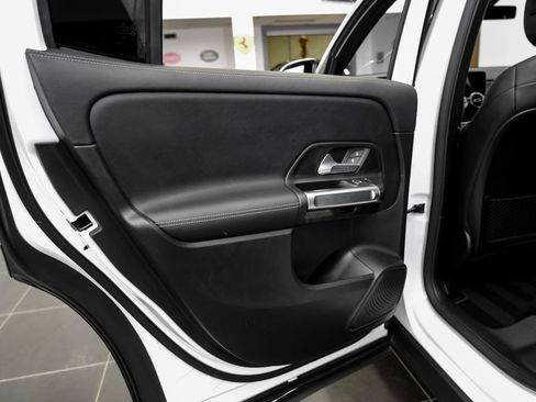 Used 2021 Mercedes-Benz GLB 250 w/ Premium Package image 50