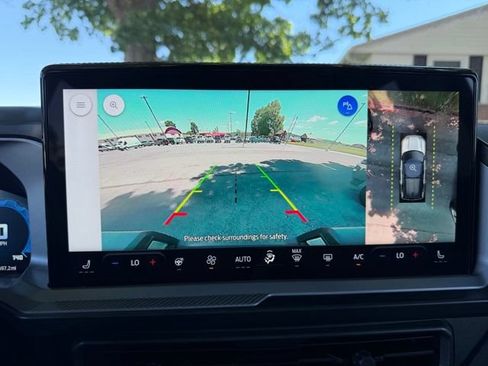 Certified 2025 Ford Bronco Sport Badlands w/ Badlands Tech Package AWD/4WD image 18