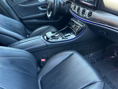 Used 2017 Mercedes-Benz E 300 image 25
