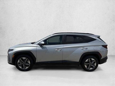 Used 2025 Hyundai Tucson SEL FWD image 9