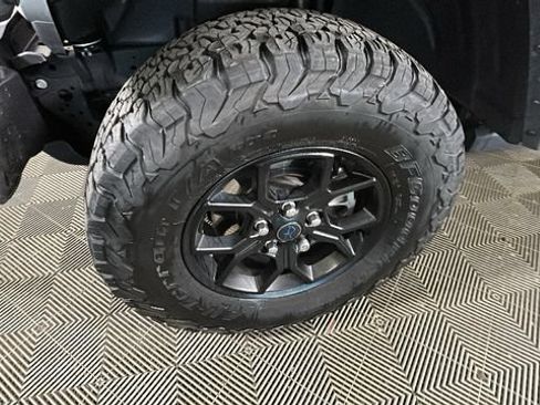 Used 2024 Jeep Wrangler Unlimited AWD/4WD image 9