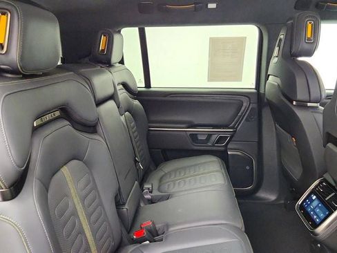 Used 2024 Rivian R1S Adventure AWD/4WD image 25