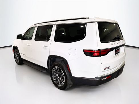 Used 2022 Jeep Wagoneer Series III w/ Convenience Group I AWD/4WD image 31