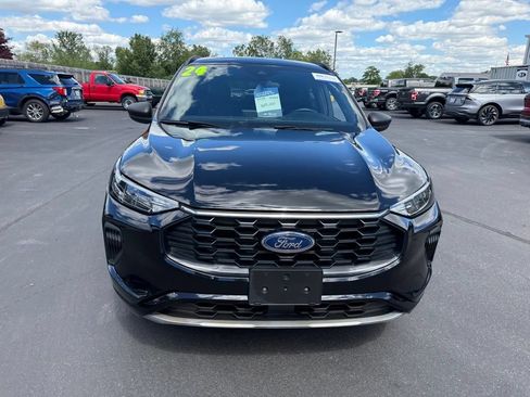Used 2024 Ford Escape ST-Line w/ Tech Pack #1 AWD/4WD image 6