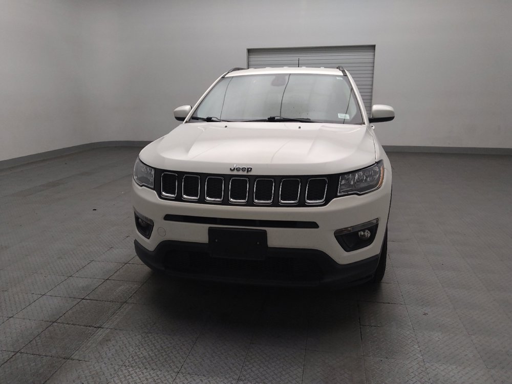 Used 2017 Jeep Compass Latitude FWD image 15