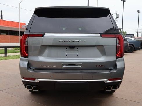 New 2026 GMC Yukon XL Denali w/ Denali Reserve Package AWD/4WD image 4