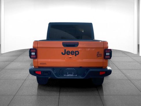 Used 2025 Jeep Gladiator Willys image 6
