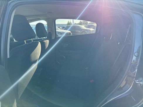 Used 2018 Honda HR-V EX image 15