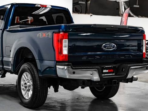 Used 2017 Ford F250 XLT w/ XLT Value Package AWD/4WD image 16