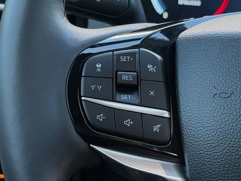 Used 2025 Ford Explorer Platinum image 11