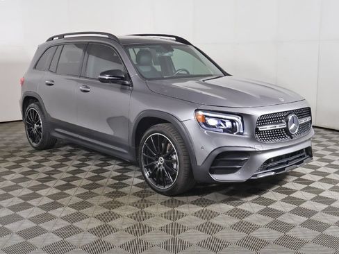 Used 2023 Mercedes-Benz GLB 250 w/ AMG Line image 51