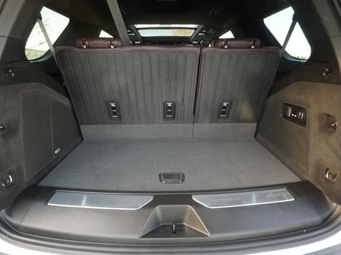 Used 2023 Cadillac Escalade V AWD/4WD image 35