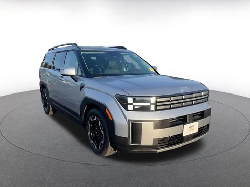 Used 2025 Hyundai Santa Fe SEL image 3