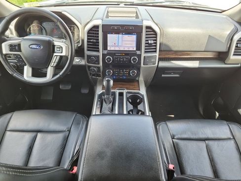 Used 2019 Ford F150 Lariat RWD image 17